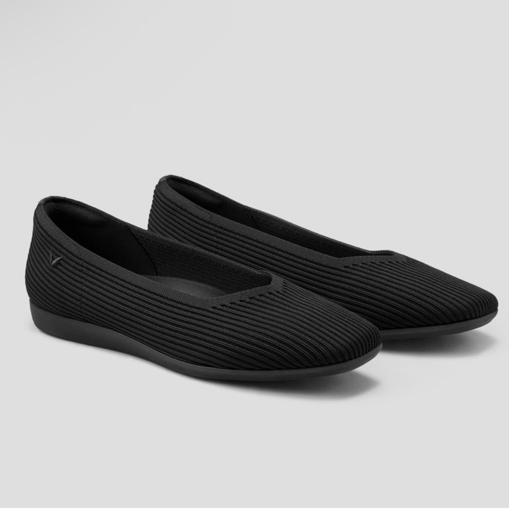 Vivaia Margot‎ V Cut Ballet Flat Walker 39.5 US 8.5 Square Toe Ribbed Black